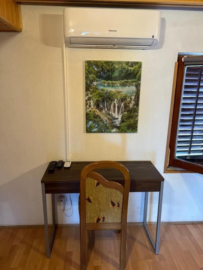 Apartman Mauro Rakovica Buitenkant foto